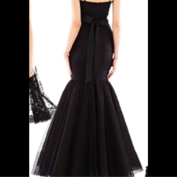 Black lace mermaid dress - Picture 2 of 4